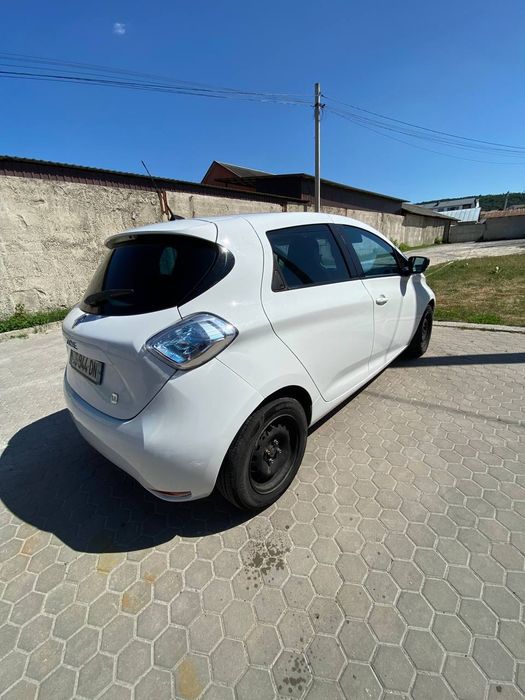Продам Рено Зоє з хорошим запасом ходу жива бптерея