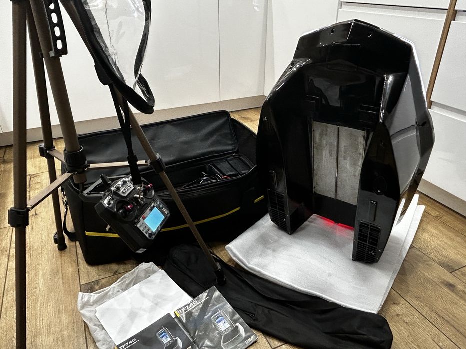 Łódka zanętowa Toslon X-Boat 730 Gen.2 z TF740 - Full Set!
