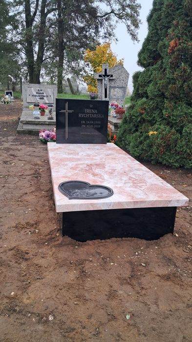 Nagrobek Kompoze. 3099 zł  z montażem Cały Kraj