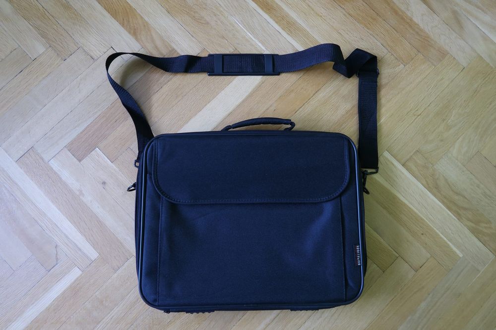 Torba nowa na laptopa 15,6" kolor czarny