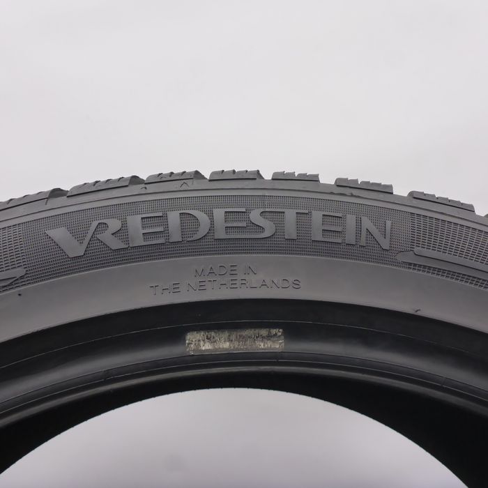 Opony 265/40/21 Vredestein 265/40R21 105Y XL Zimowe 2024 6-6,2mm