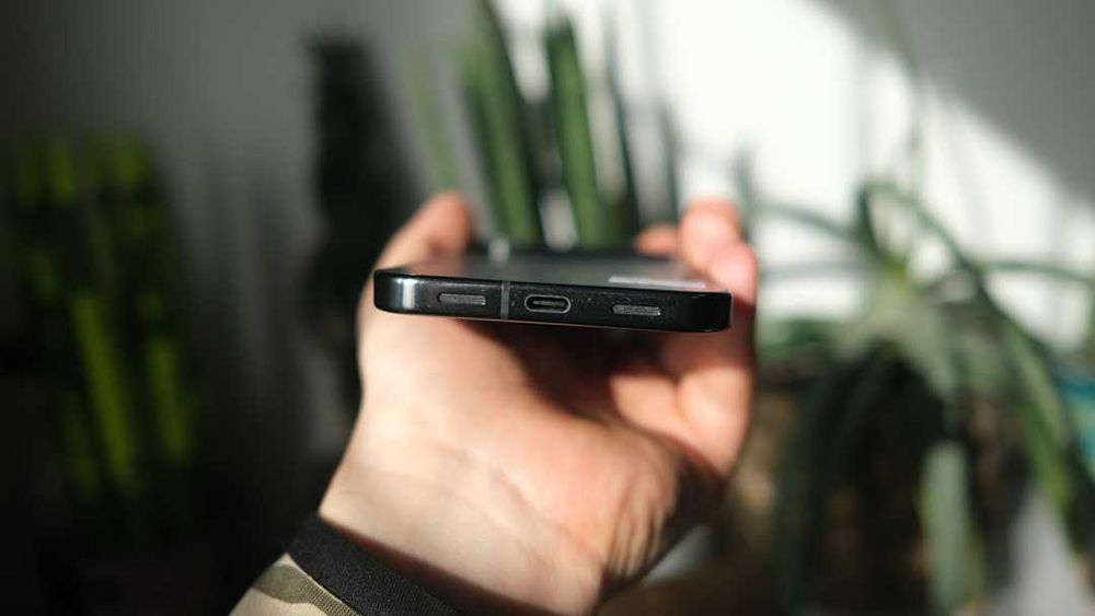 Google Pixel 10 Pro XL 16/256GB Obsidian Neverlock Фізична сімкарта