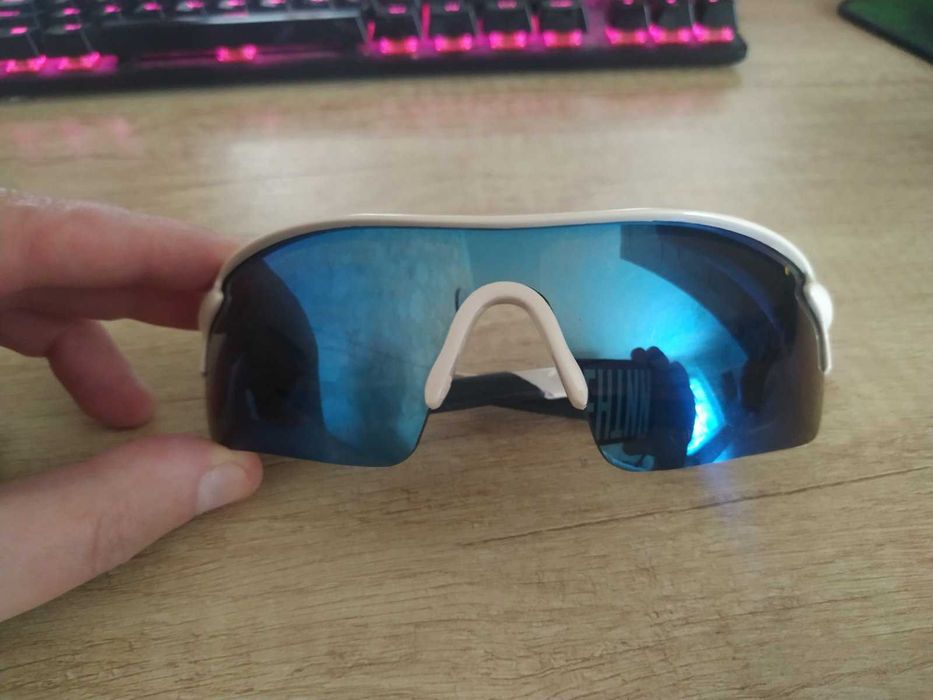 Продам велоочки.