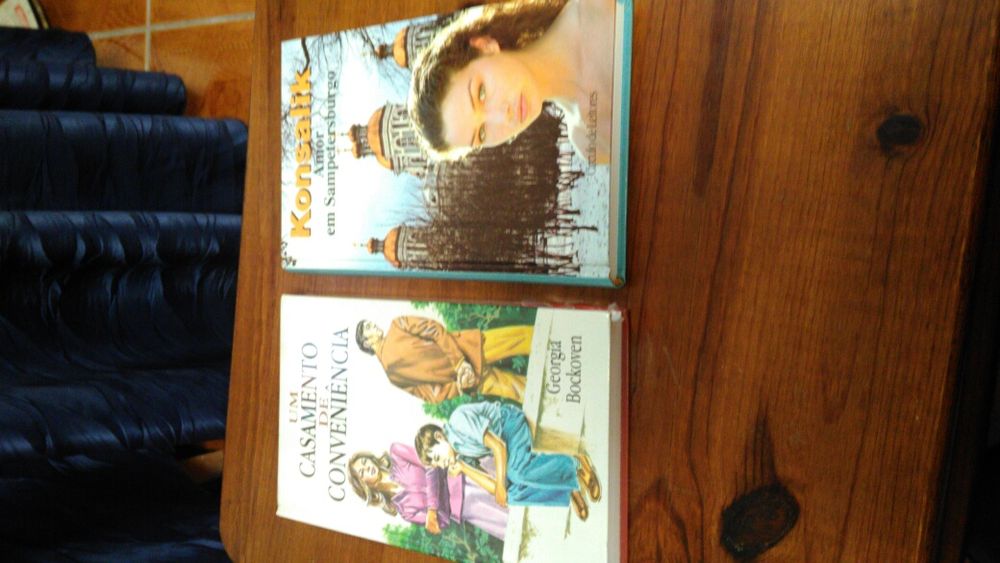 Livro " Um casamento de conveniência" e " Konsalik um amor ..."
