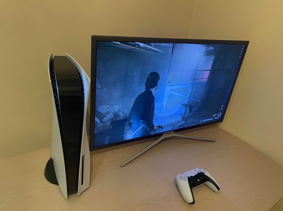 Телевізор Samsung 32" FullHD Smart TV M5500AUXUA I Відмінний стан