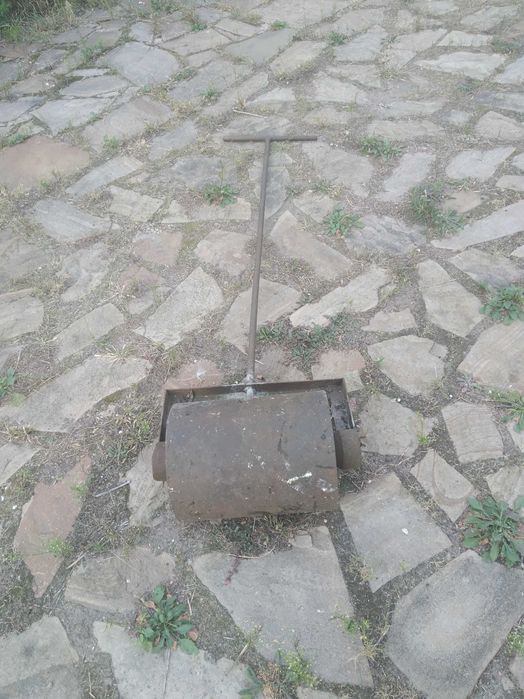 Каток ручной металлический