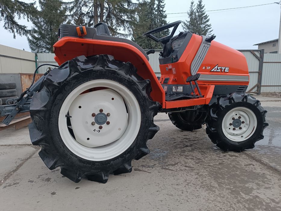 Японський мінітрактор.Трактор Кубота.