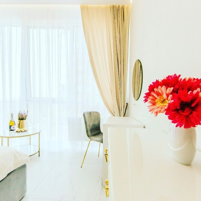 Апартаменты на 19 этаже.  Минская. Смарт плаза. Можно на месяц снять.