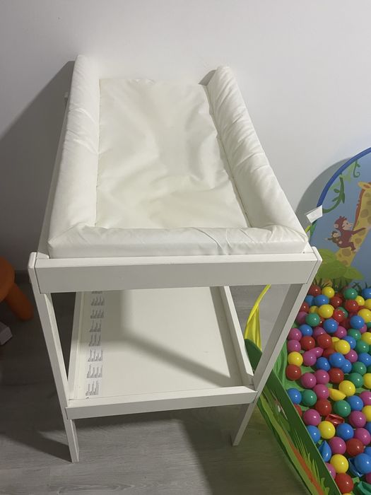 Fraldário branco como novo com colchão