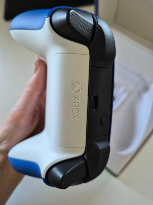 Геймпад Microsoft Xbox Series X/S Wireless Controller (Shock Blue)