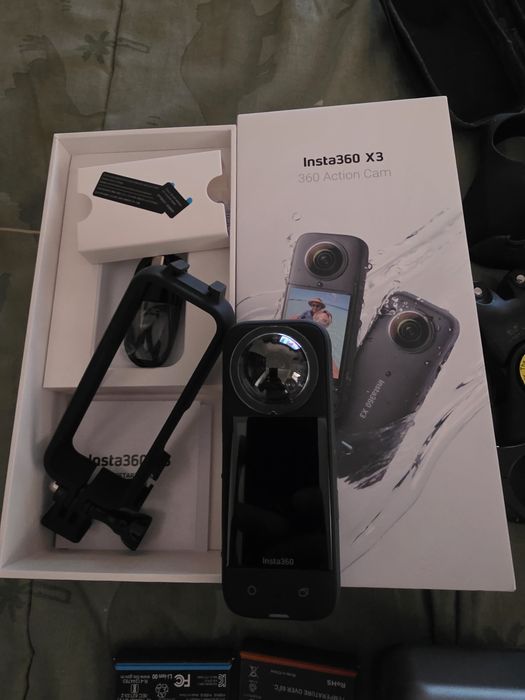 Insta   360   x3