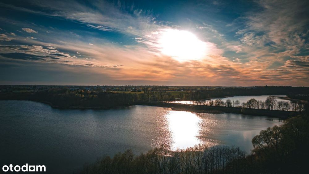 Urocza działka budowlana przy jeziorze Laskowickim - Więcej