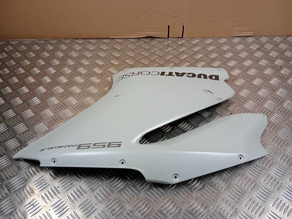 Ducati Panigale 959 V2 Bok Prawy Owiewka Prawa Boczek Plastik 16-19