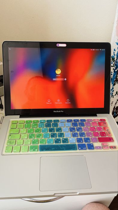 Срочно MacBook pro 13, 2010