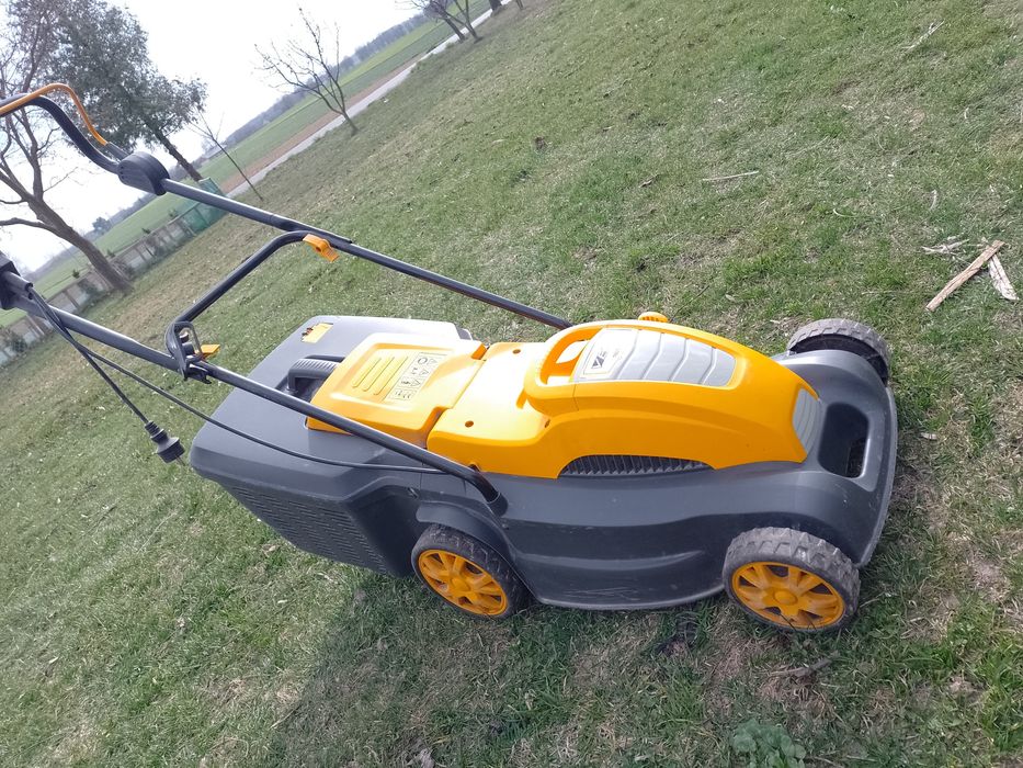 Kosiarka elektryczna VEGA 1600V