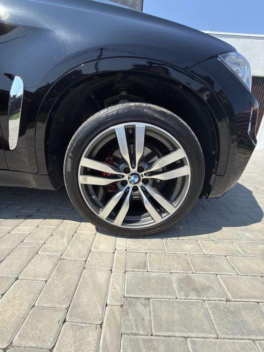 Продаеться автомобіль  БМВ Х-6  2016