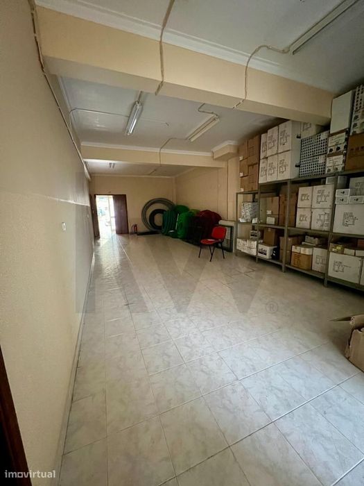 Loja à Venda no Bairro da Anta – Agualva | 78 m2 | 3 Montras | Excelen