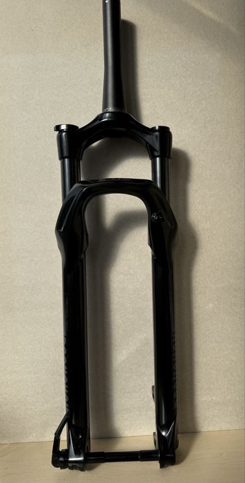 Вилка RockShox Judy Silver TK Solo Air Boost 29 дюймов 100 мм