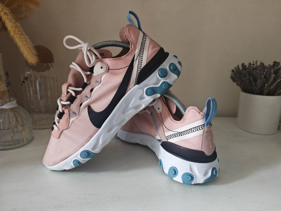 Кросівки жіночі nike react element 55