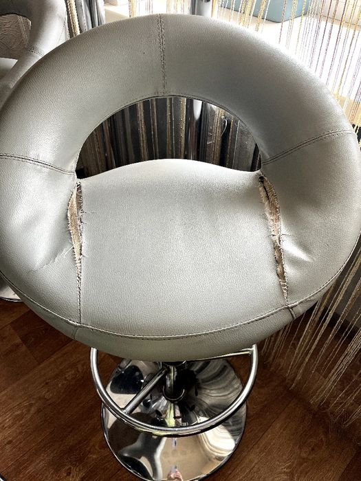 Комплект барних стільців