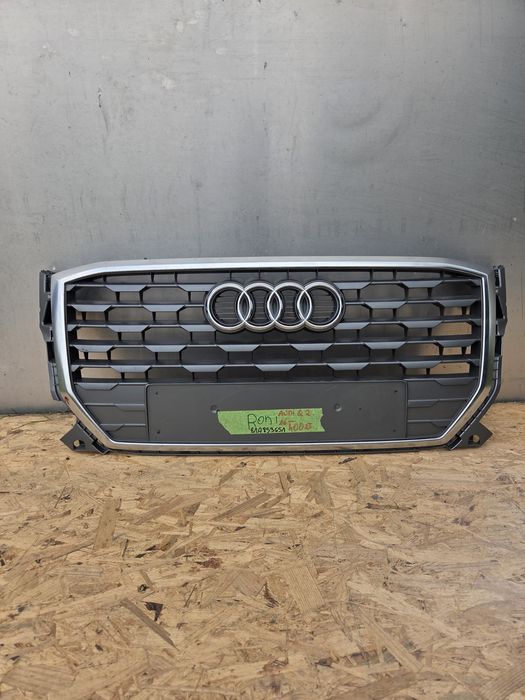 Gril atrapa Audi Q2 16->