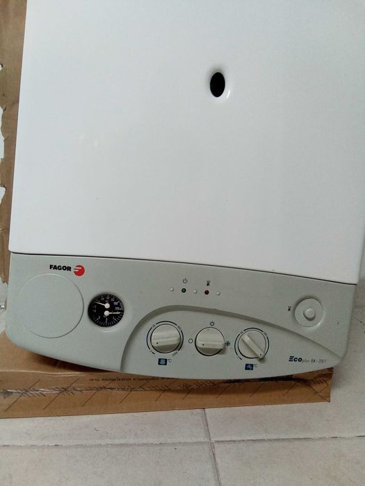 Caldeira a gás aquecimento central e água sanitárias