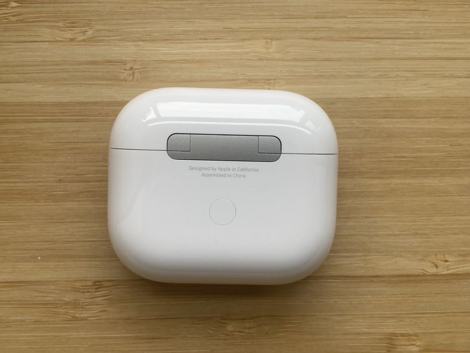 Новий оригінальний кейс для навушників Apple AirPods 3-го покоління