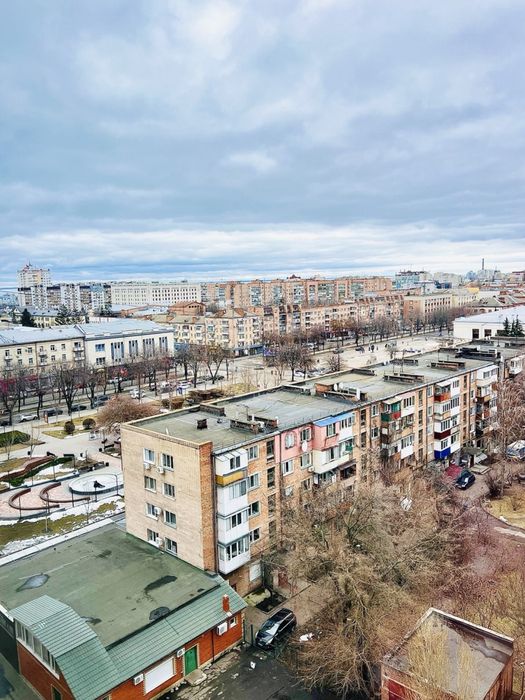 Центр! Видова 3 кімнатна квартира в новобудові  біля Любави