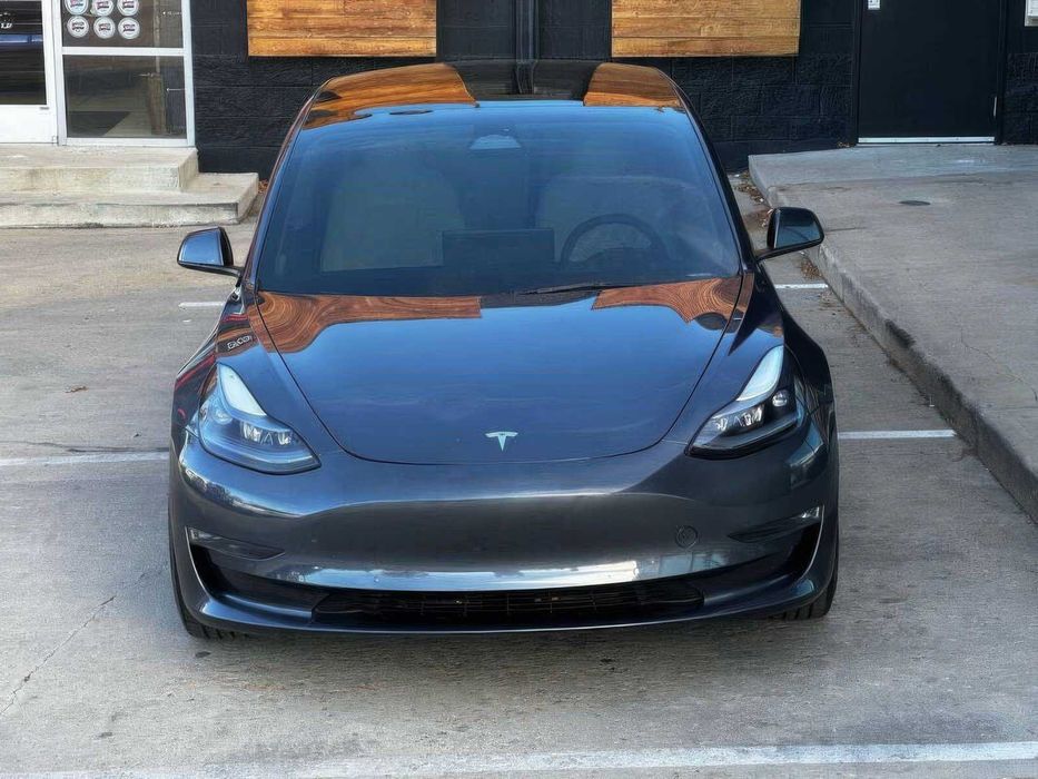 Tesla Model 3 Performance      2022