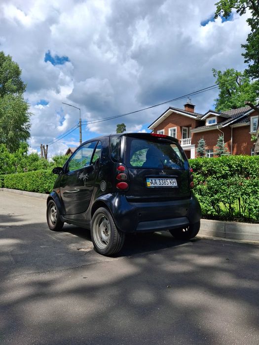 Машина smart fortwo 2003