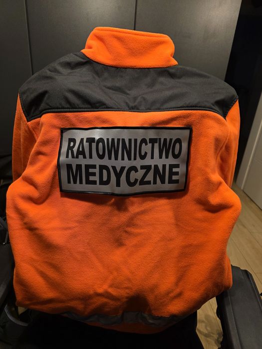 Polar ratownictwo medyczne z kompletem naszywek