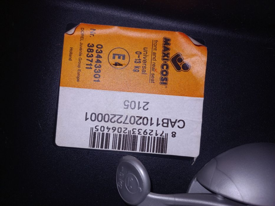 Fotelik samochodowy dla dzieci dziecka 0-13 kg w dobrym stanie