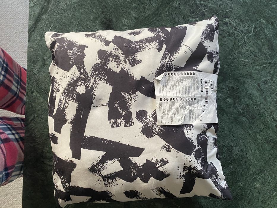 Várias  Capas de Almofadas e enchimento TUDO POR 10