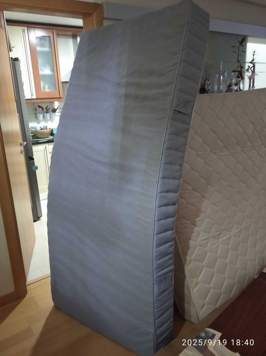 Cama solteiro + estante