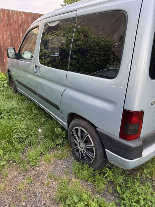Sprzedqm Citroen Berlingo 1.6lpg wiecej w opisie