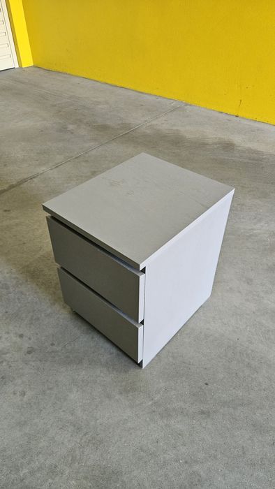 Mesa de Cabeceira / Cómoda Pequena de 2 Gavetas (Cinzenta)