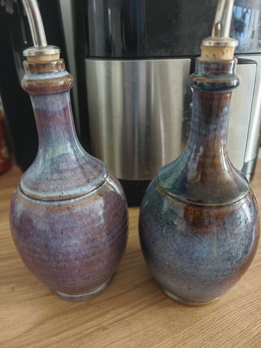 Butelki na ocet i oliwę emaliowane