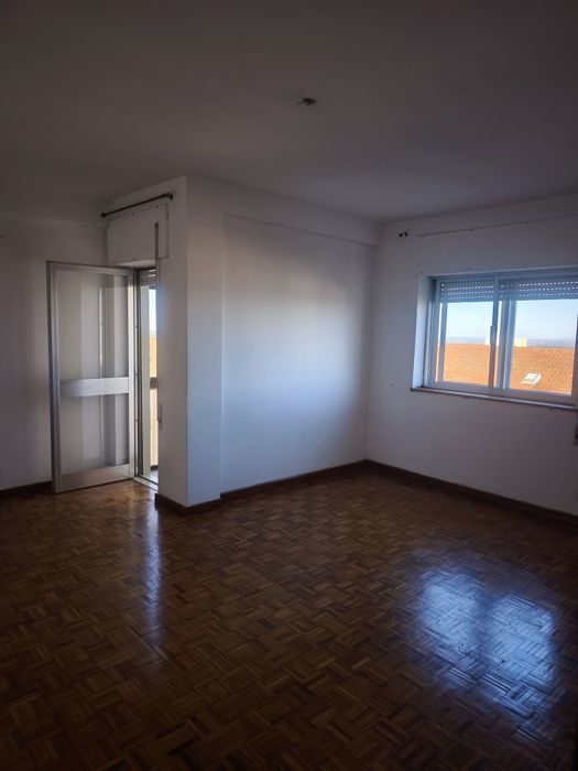 Arrenda-se T3, no centro da cidade da Guarda