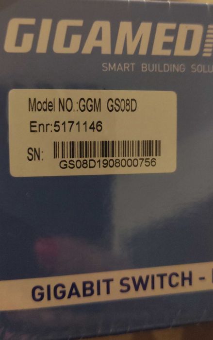 Modem 8 portas Gigamedia, novo na embalagem.