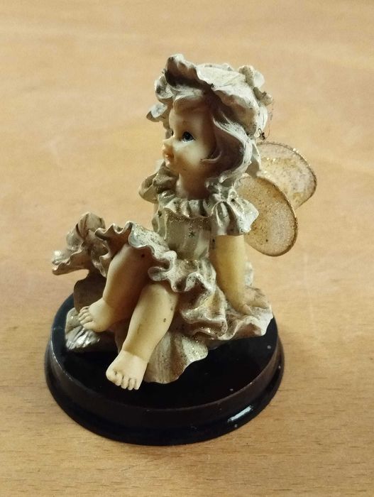 Figura Cerâmica Fada