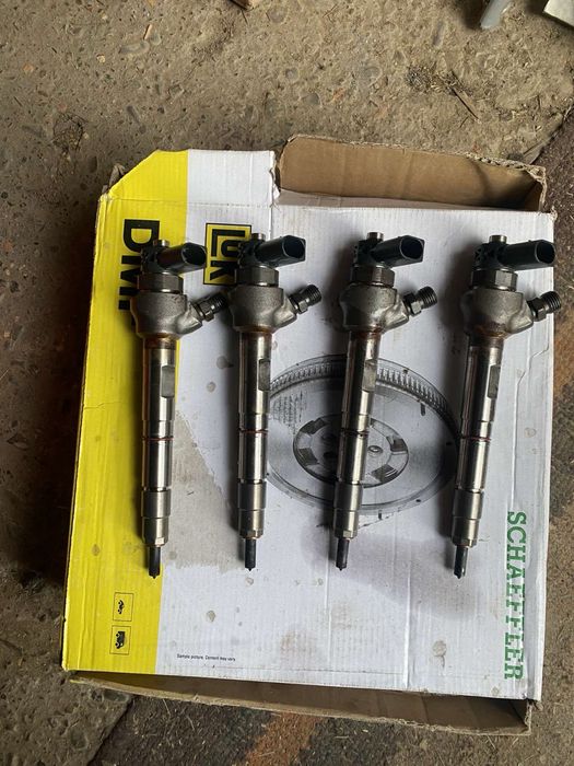 Форсунки 04L130277AE audi q3 golf gtd passat b8