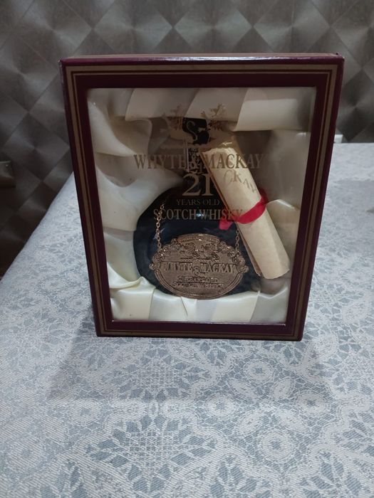 Scotch Whisky  whyte&mackay