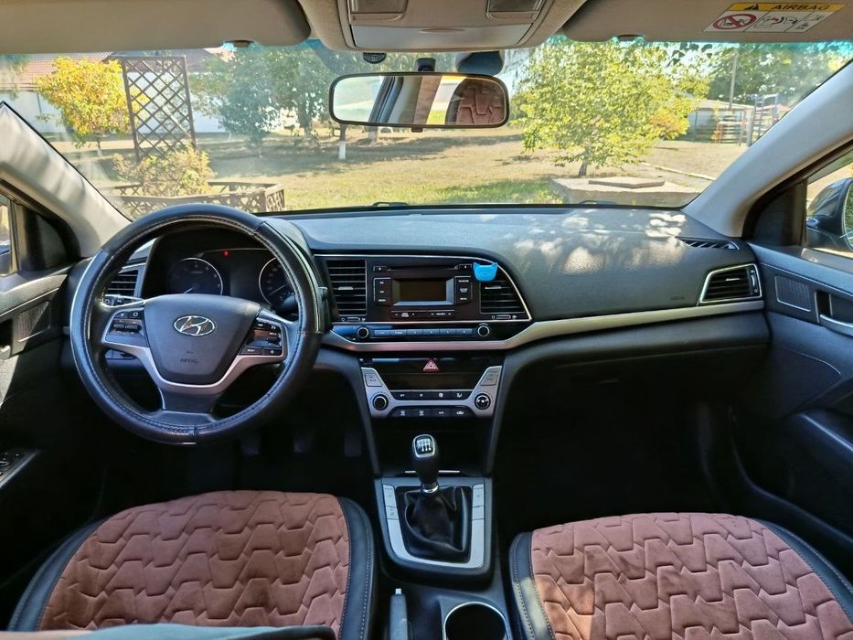 Продам Hyundai Elantra 2018
