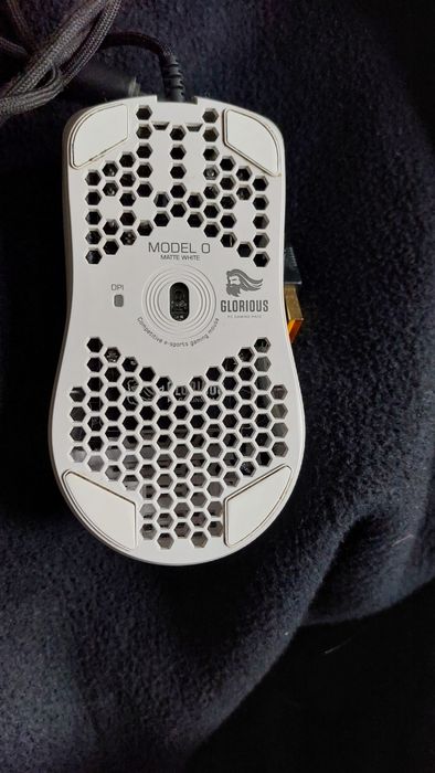 Myszka Glorious Model O