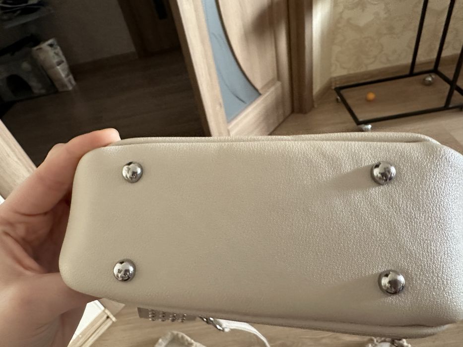 Сумка бежева