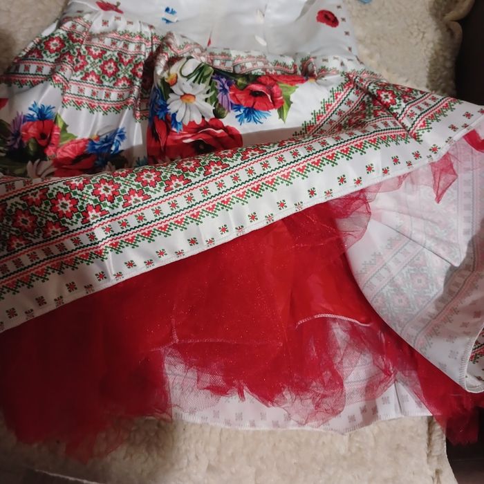 Сукня для дівчинки 3=4 рочки.нова.об 30 довж 60