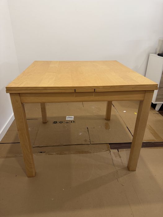 Mesa de jantar IKEA