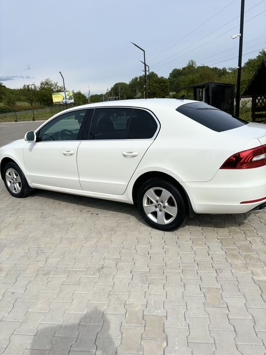 Skoda Superb  Tsi