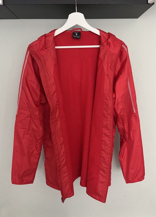 Wiatrówka Nike czerwona