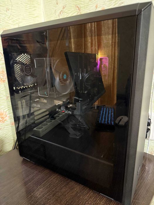 Игровой ПК / RX 6600 / i5-10400F / 16GB / Samsung 970 EVO Plus